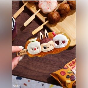 ♡ YAKITORI ♡ NIB-THE MONSTERS Wacky Mark Series Figurines